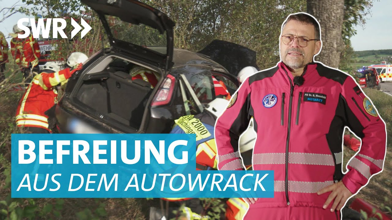 Notarzt-Einsatz im Rettungshelikopter: Eingeklemmt nach Raser-Unfall