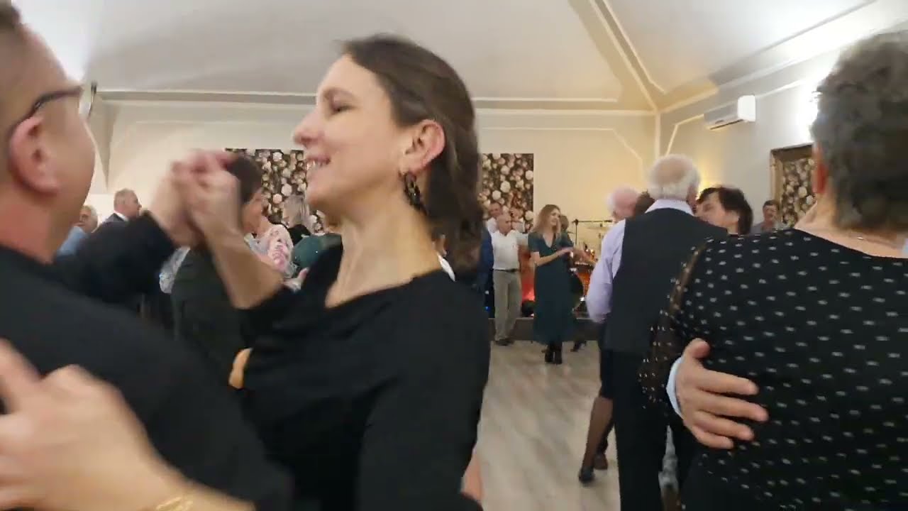 POTAŃC&Oacute;WKA KARNAWAŁOWA U TERESY a na parkiecie wspaniali tancerze z g&oacute;rnej p&oacute;łki