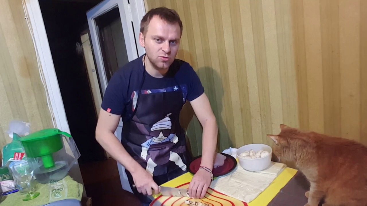 Отец Четверых детей Готовит ужин