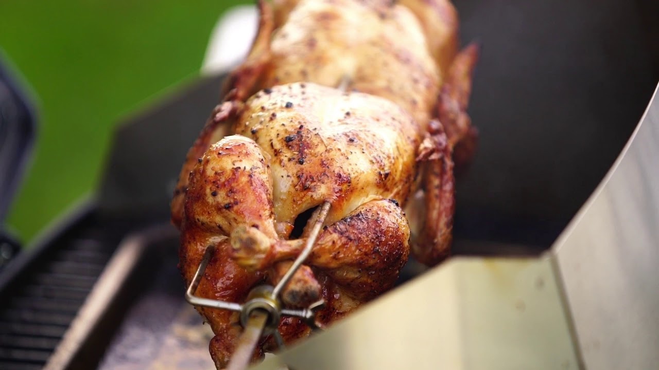 Rotisserie for Weber Q3200 - Roasted chicken - Nordic Flames