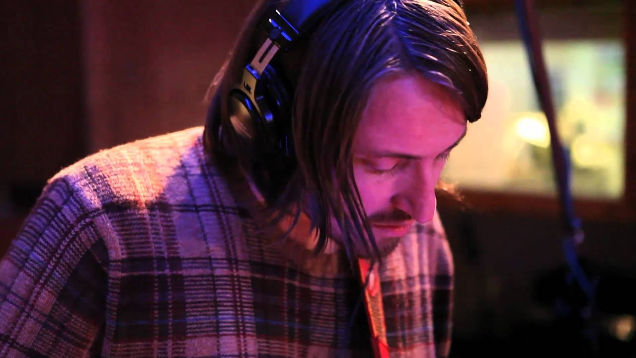 Fool's Gold - The Dive [Video Studio]