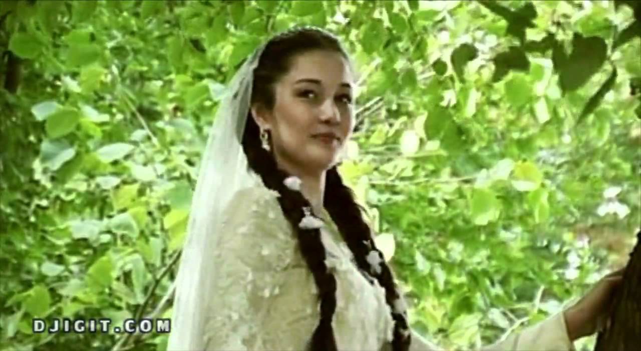 kheda khamzatova- barg ma khila khuna- chechen song