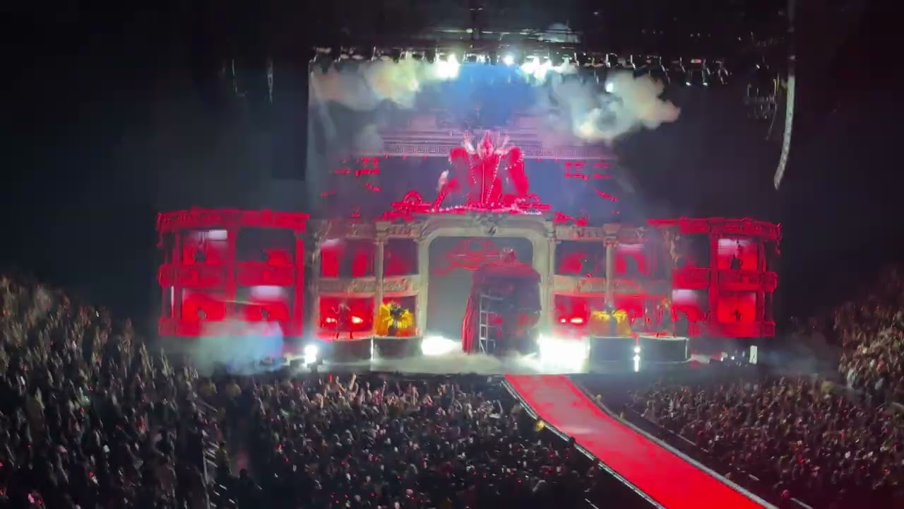 Bloody Mary/Abracadabra - Lady Gaga - The Mayhem Ball Miami Night 2
