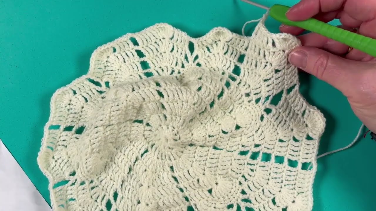 Making a crochet circular shawl – Round 12 - Ideal as a baby’s blanket