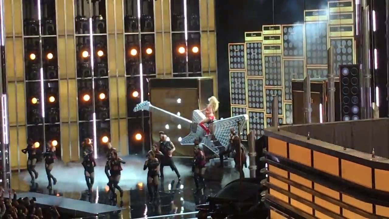 Britney Spears Billboard Music Awards Medley 2016