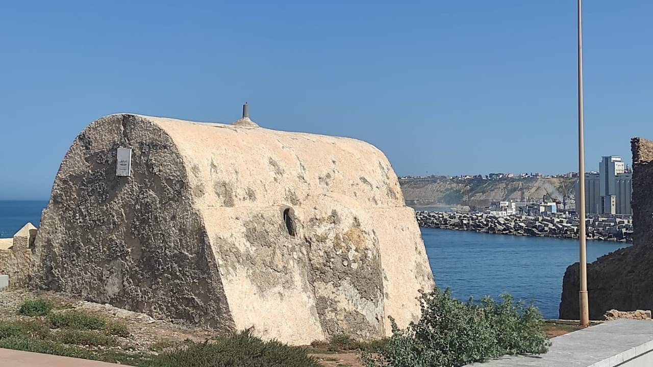 من الذي جذب القطب الجزولي حتى يستقر ويشهر طريقه الصوفي من آسفي