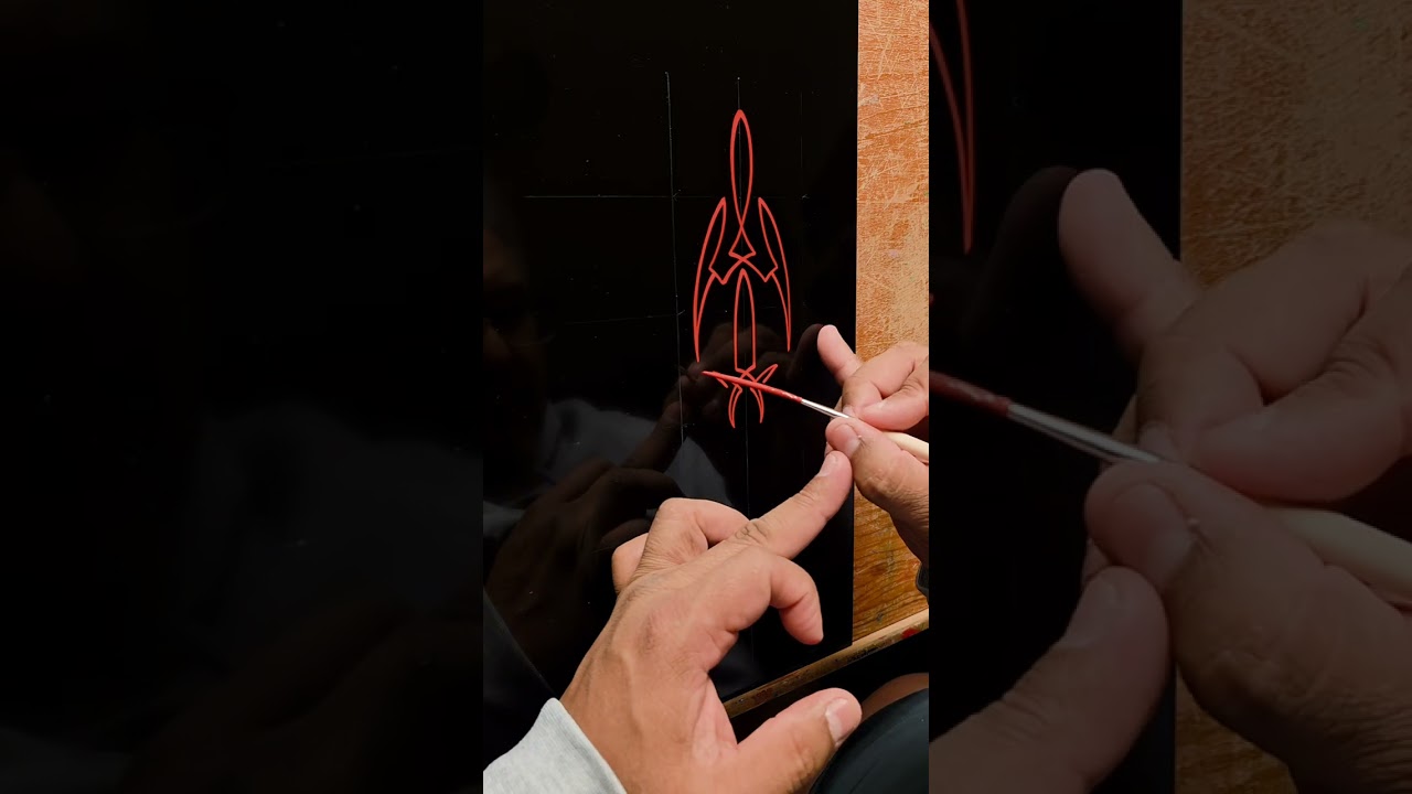 Real Time pinstriping Design with a Kafka Scroller #1 brush. No audio 