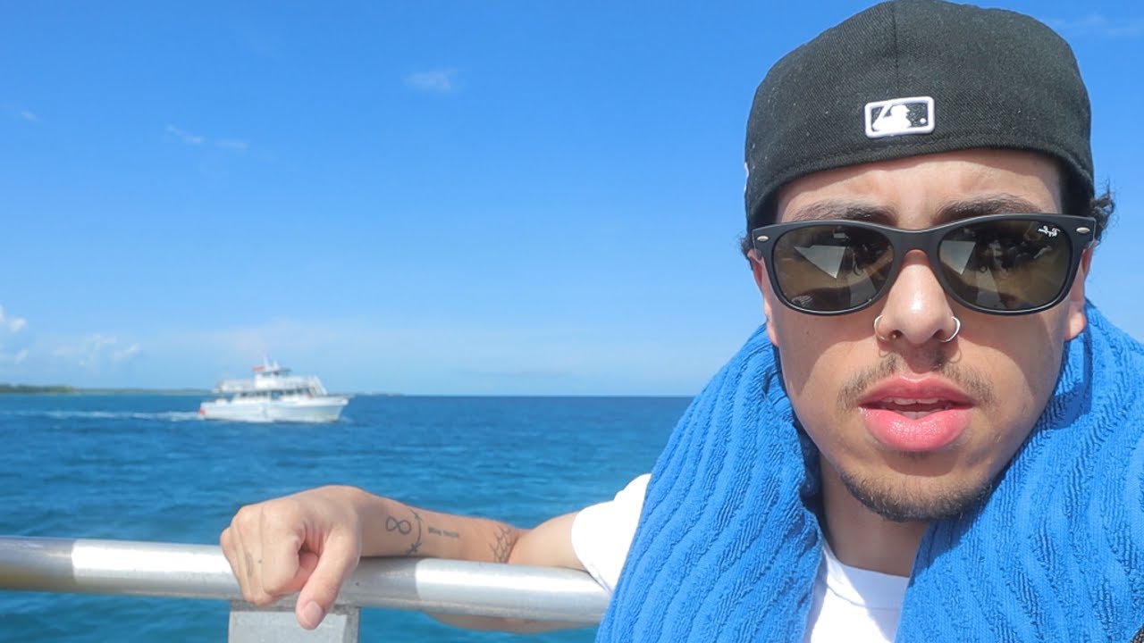 I Went On A Cruise Alone!