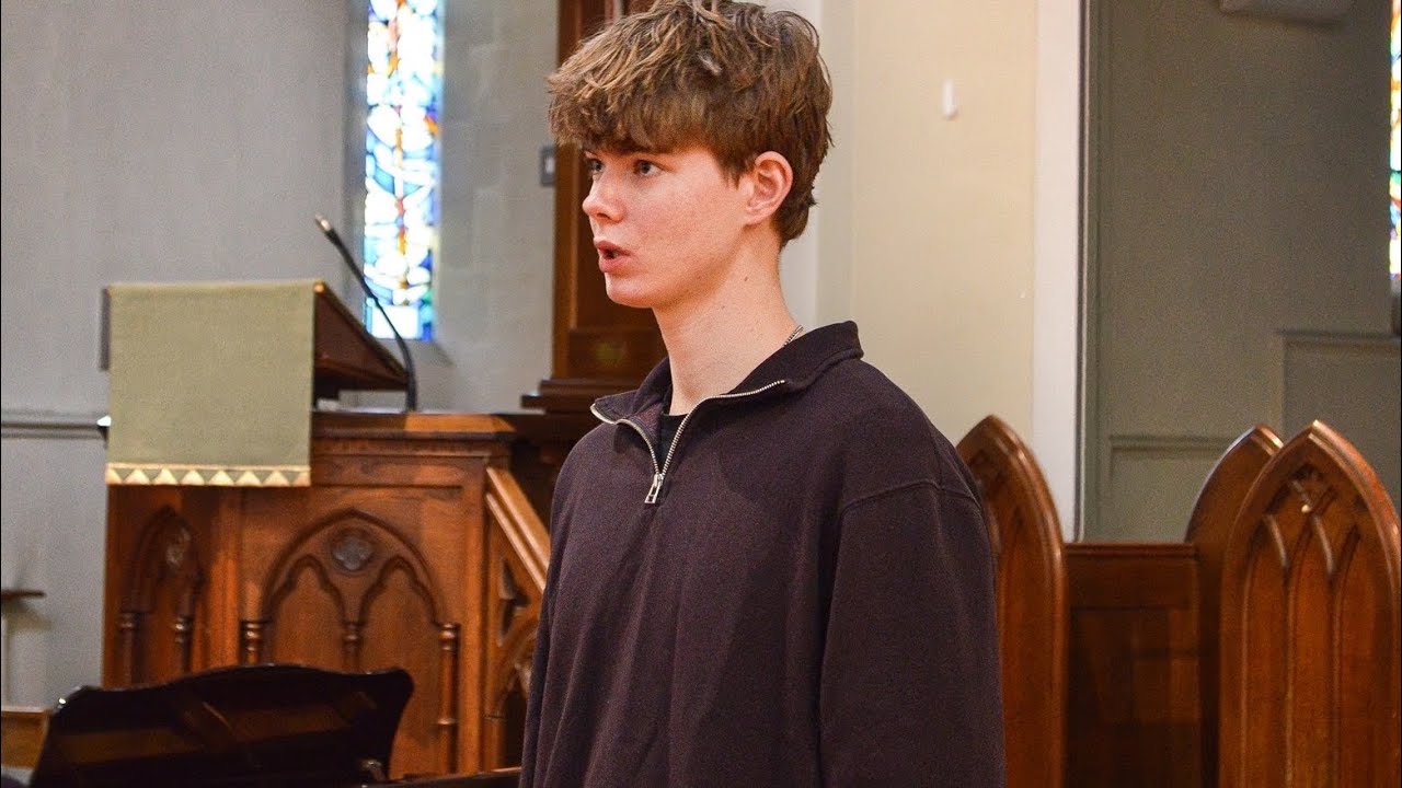 Welsh Baritone Cai Thomas (18) sings Vaughan Williams&rsquo; The Roadside Fire 
