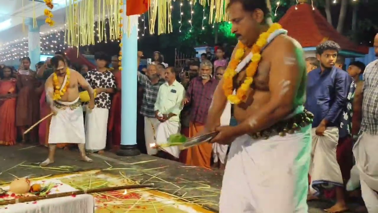 മുത്തപ്പൻ തുള്ളൽ@puthuppullysreebhagavathi #festival 