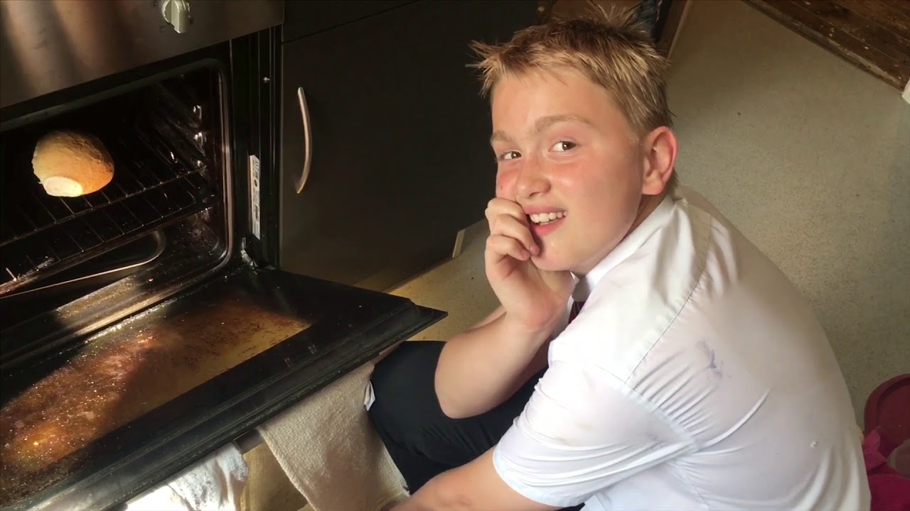 Telling my son I’m pregnant 🤰 😂