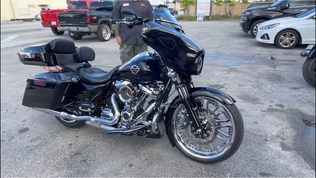 RICK’S (ALL AMERICAN CYCLES) BIG BORE 124” STREET GLIDE!!!  REVISED