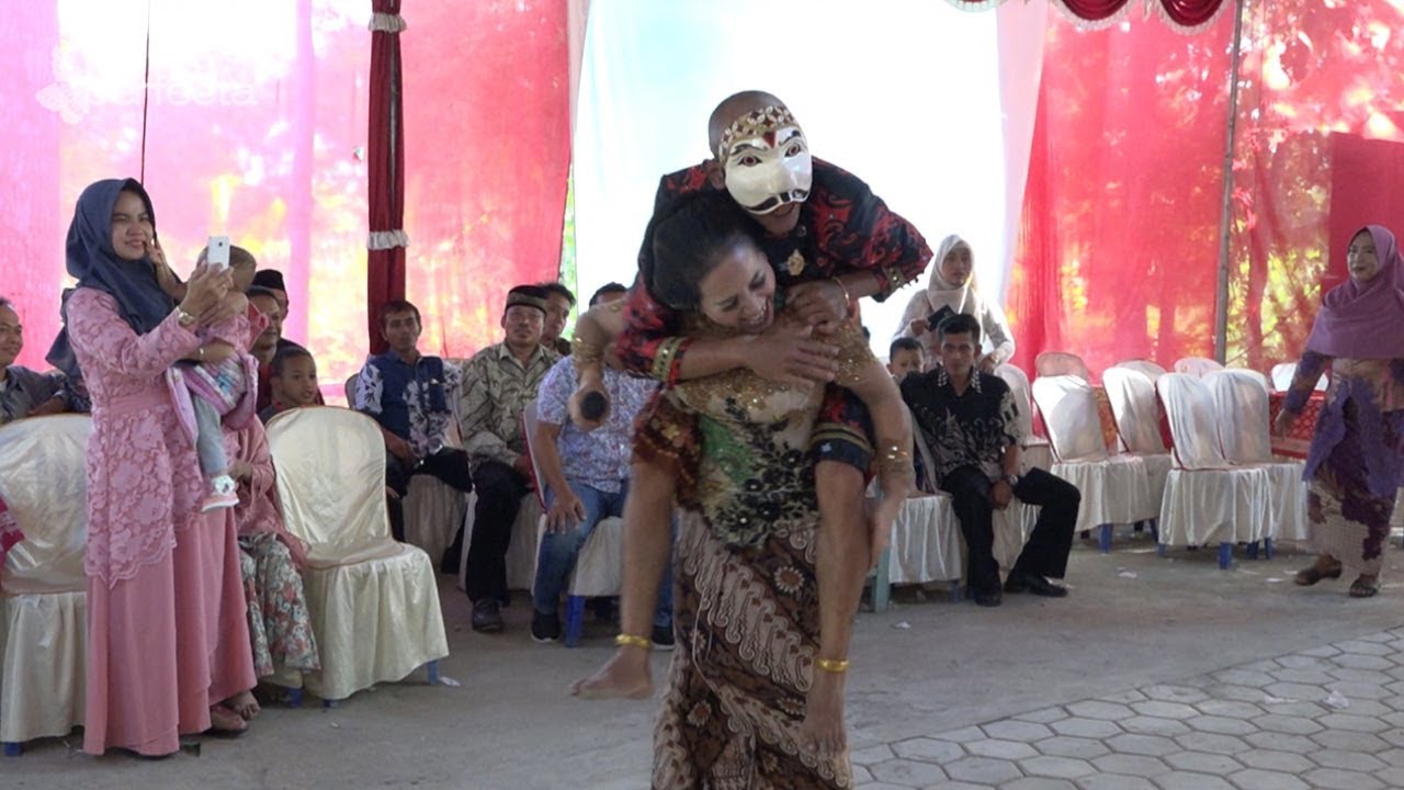 MANGGOLO YUDHO DIGENDONG - CAPING GUNUNG JENGGLENG - FITRI Ft KOCLOK