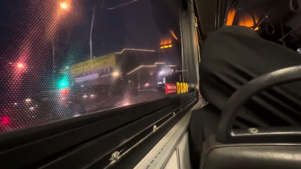 ETS bus 2005 new flyer D40LF #4457 2 Stadium ￼