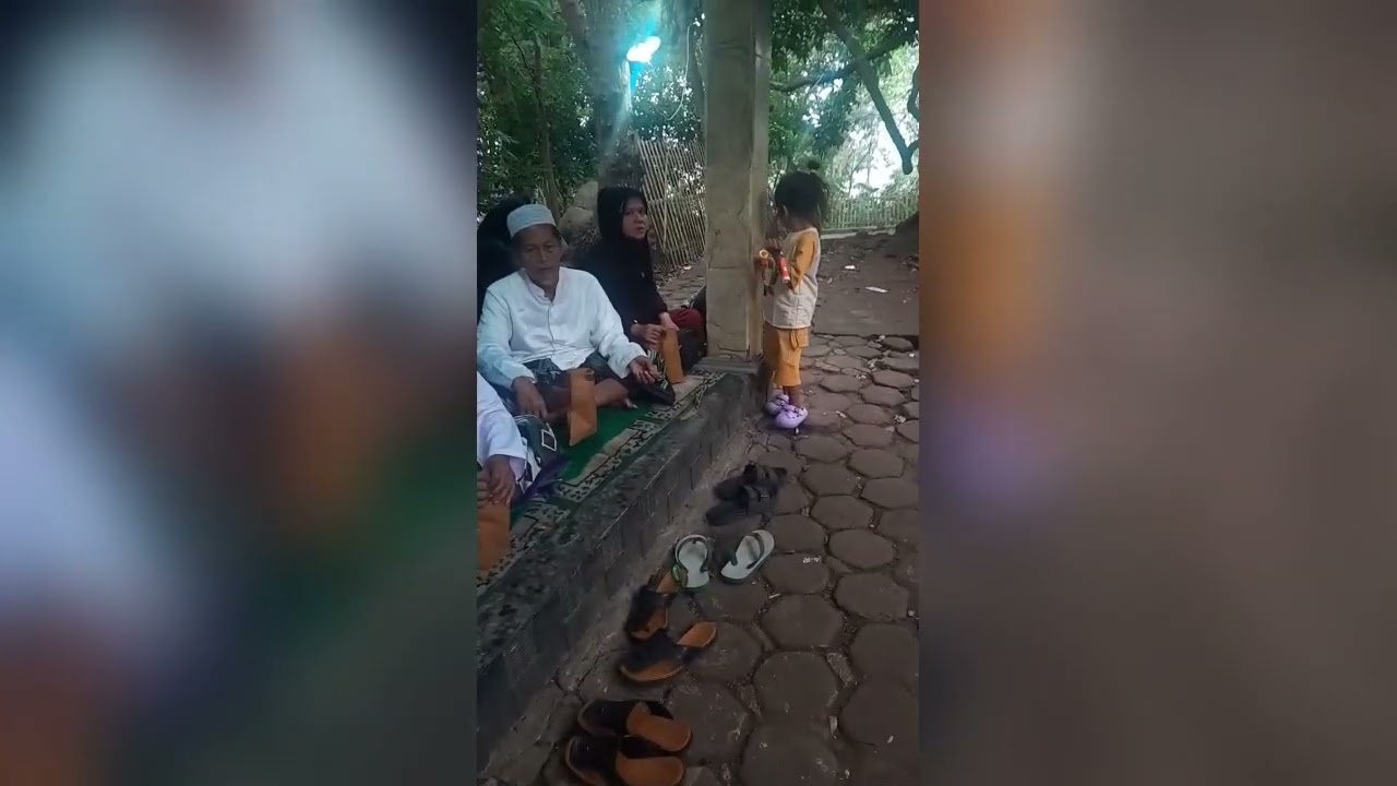 ZIARAH GUNUNG HARUMAN MUSHOLA WAHDATUL IKHWAN