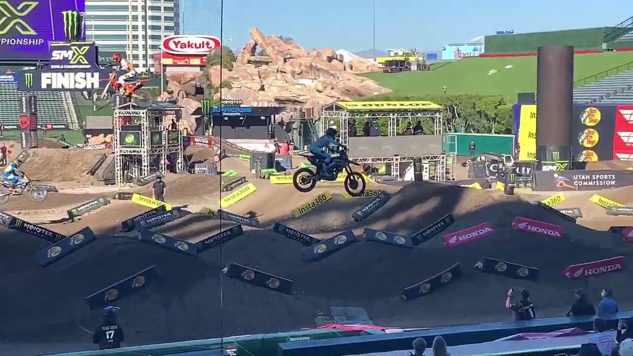 250 Press Day Ride with Haiden Deegan, Levi Kitchen, Chance Hymas 