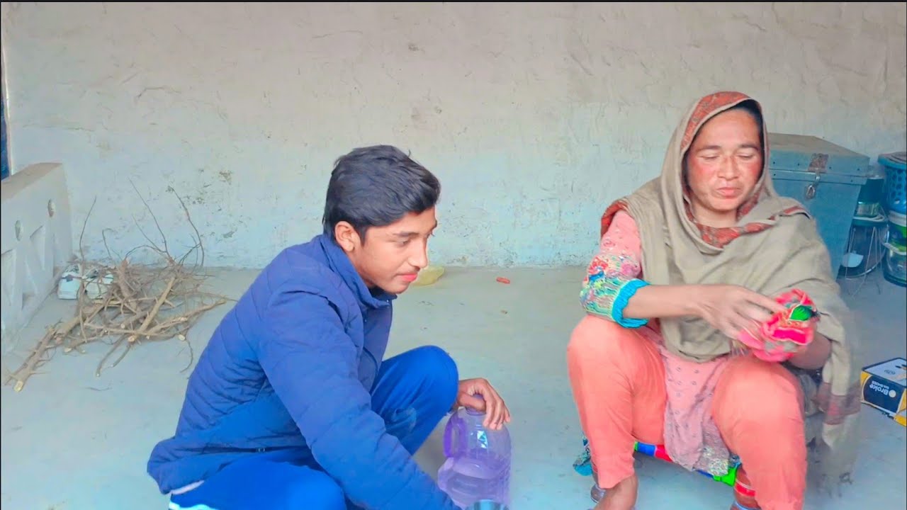 Raat Ke Andhere Mein Aakar Hamara Nuksan Kar Jata Hai 😢 | Family Vlog