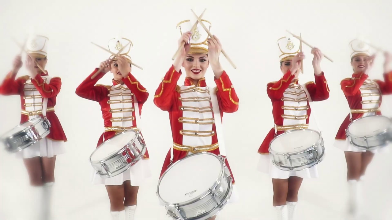 MAJORETTES - Tour de Danse - Drums show