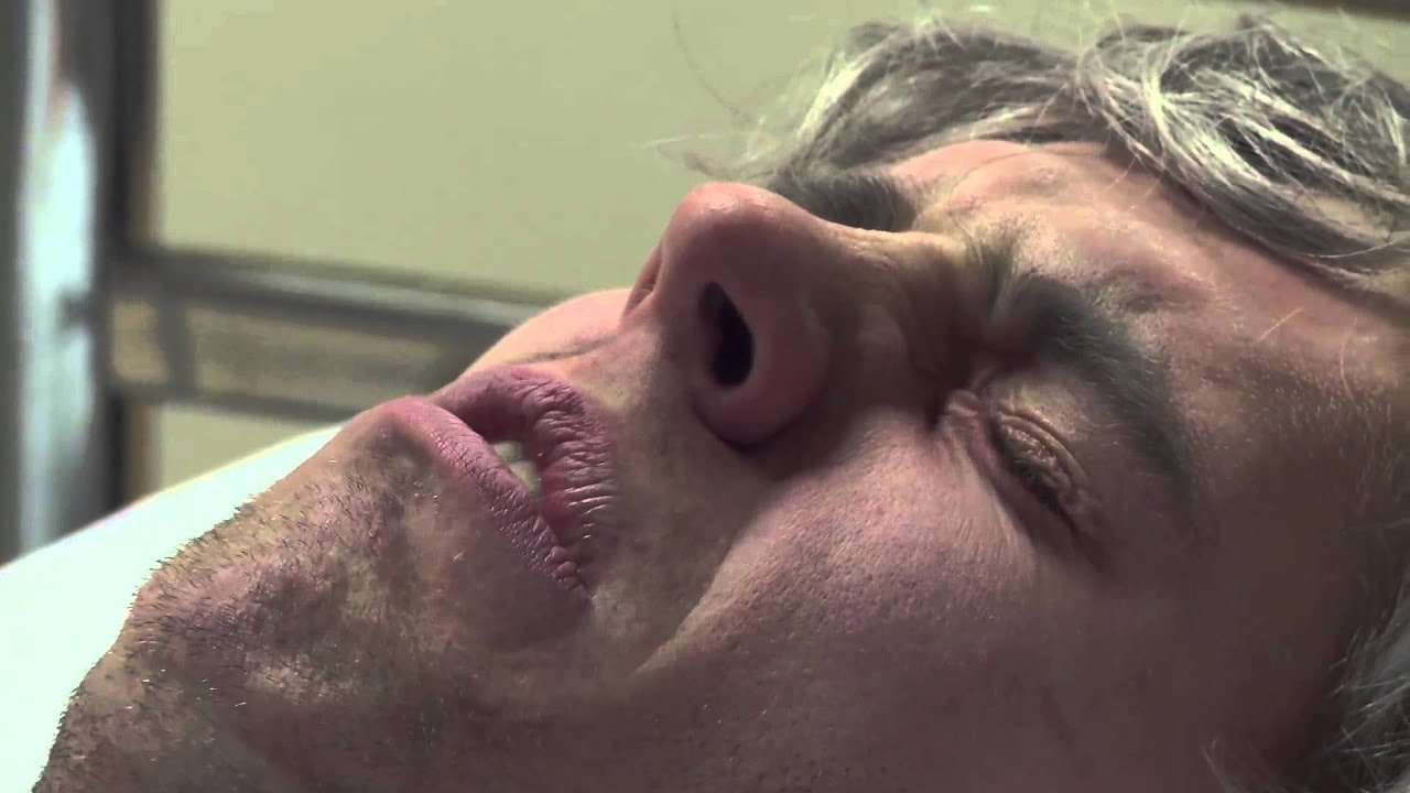 Kollektivet: Livet passerer i en dårlig revy