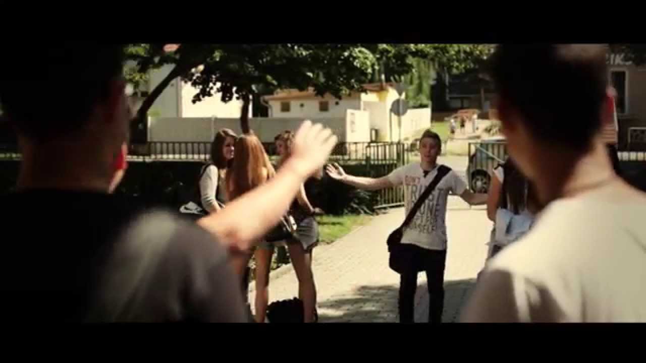 Zaporozsec - Emszerc&eacute;n&eacute;gyzet (Official Music Video)