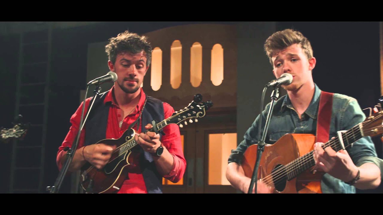 We Banjo 3 - 'We All Need More Kindness in This World' | The Bridge 909 in Studio