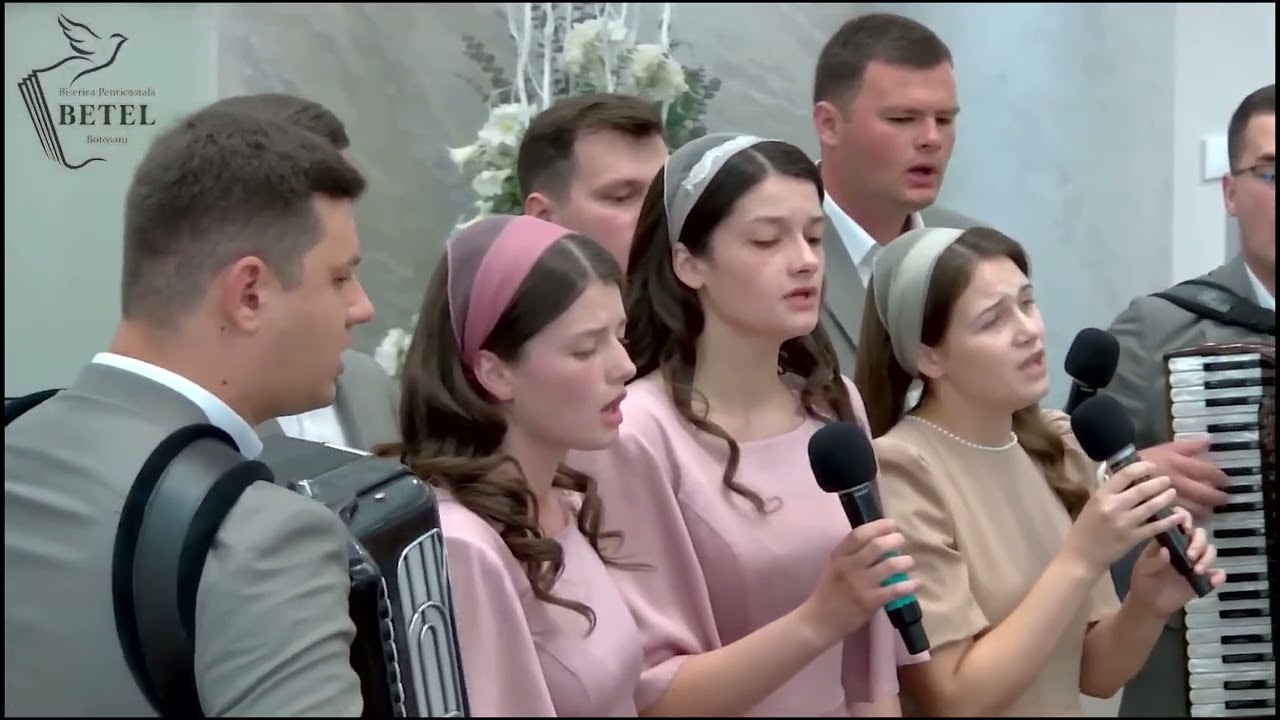 Filip & Naomi Haprian - Călătorim prin pustia aceasta / Privim spre măreția slavei Tale!