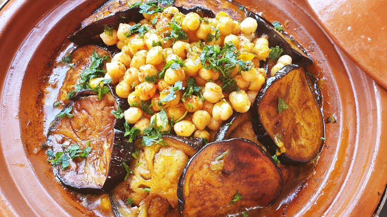 لمداق ديال هاد الطاجين 😋غادي ينسيك في جميع الطواجن👌🏻لمدربل المراكشي بالدجاج والحمص والبدنجال وبنين👍🏻