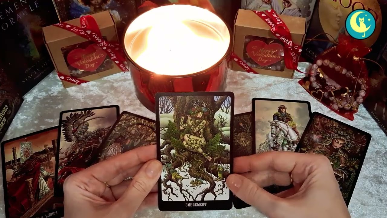 💞МИСЛИ ЛИ ТОЙ за бъдещето си с теб?💫Има ли планове? Гледане на карти Таро. Бъдеще. Медитация