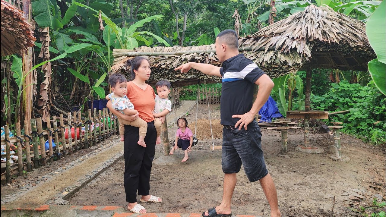 Single Mom - Ex-husband Prevents Single Mom From Filming Daily Videos | Ly tieu tieu