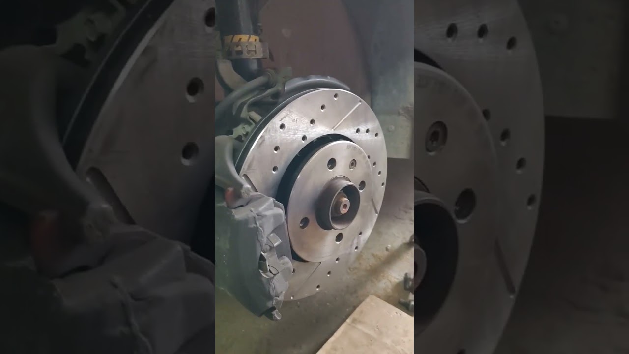 Discos de freno deportivos ranurados, perforados y ventilados de Mc para el Golsito!!!