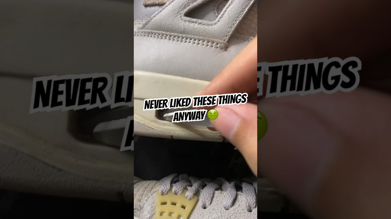 Popping The Bubbles!👟🫧 #sneakers #jordan4s #nike #jordan4crafts #shoes #crafts #airbubble #popping