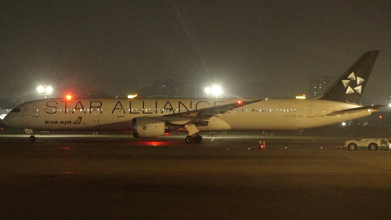 長榮航空星空聯盟787-10包機+粉萌機首航高雄香港水門禮！高雄機場飛機起降｜Plane Spotting at Kaohsiung Int’l Airport (KHH/RCKH)