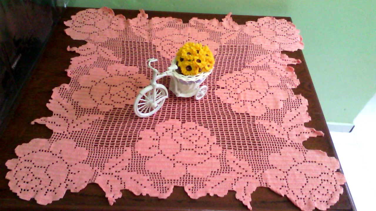 Toalha de mesa em crochê file.