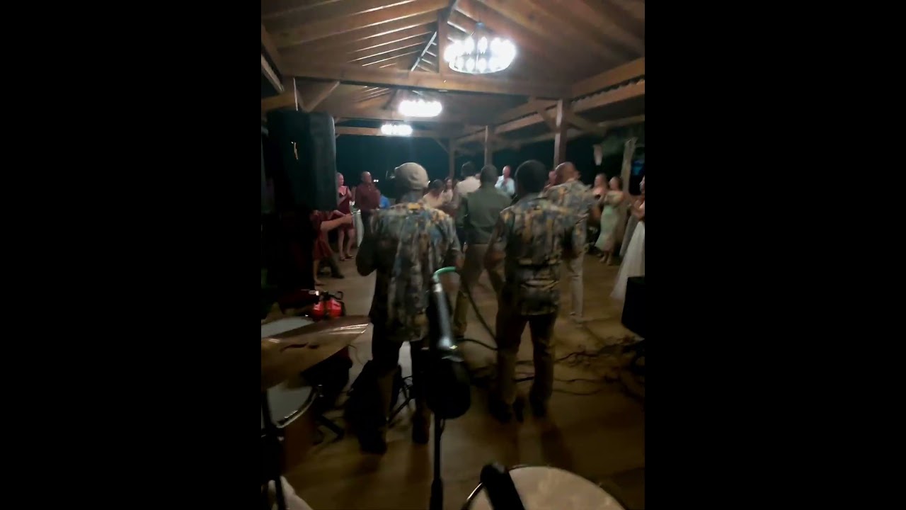 Yo me tomo el ron - (Ray-Ban Meta POV) Live 