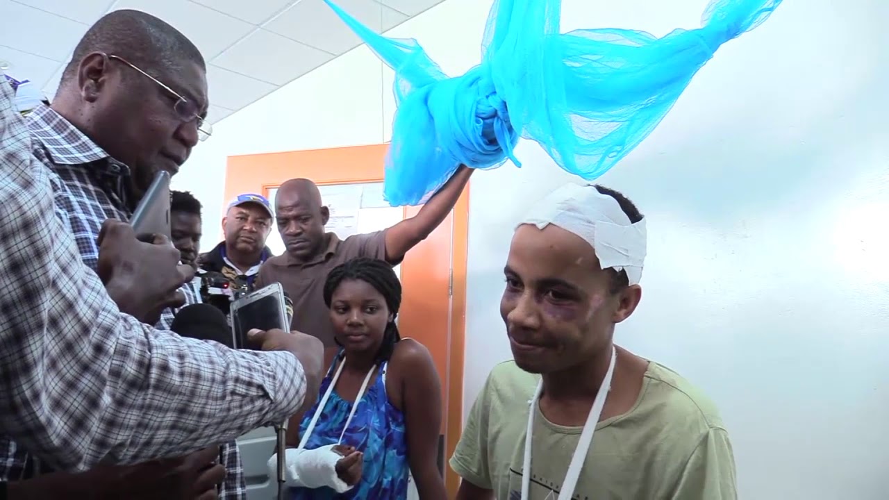 OSSUFO MOMADE VISITA JOVENS AGREDIDOS NA ZAMBÉZIA