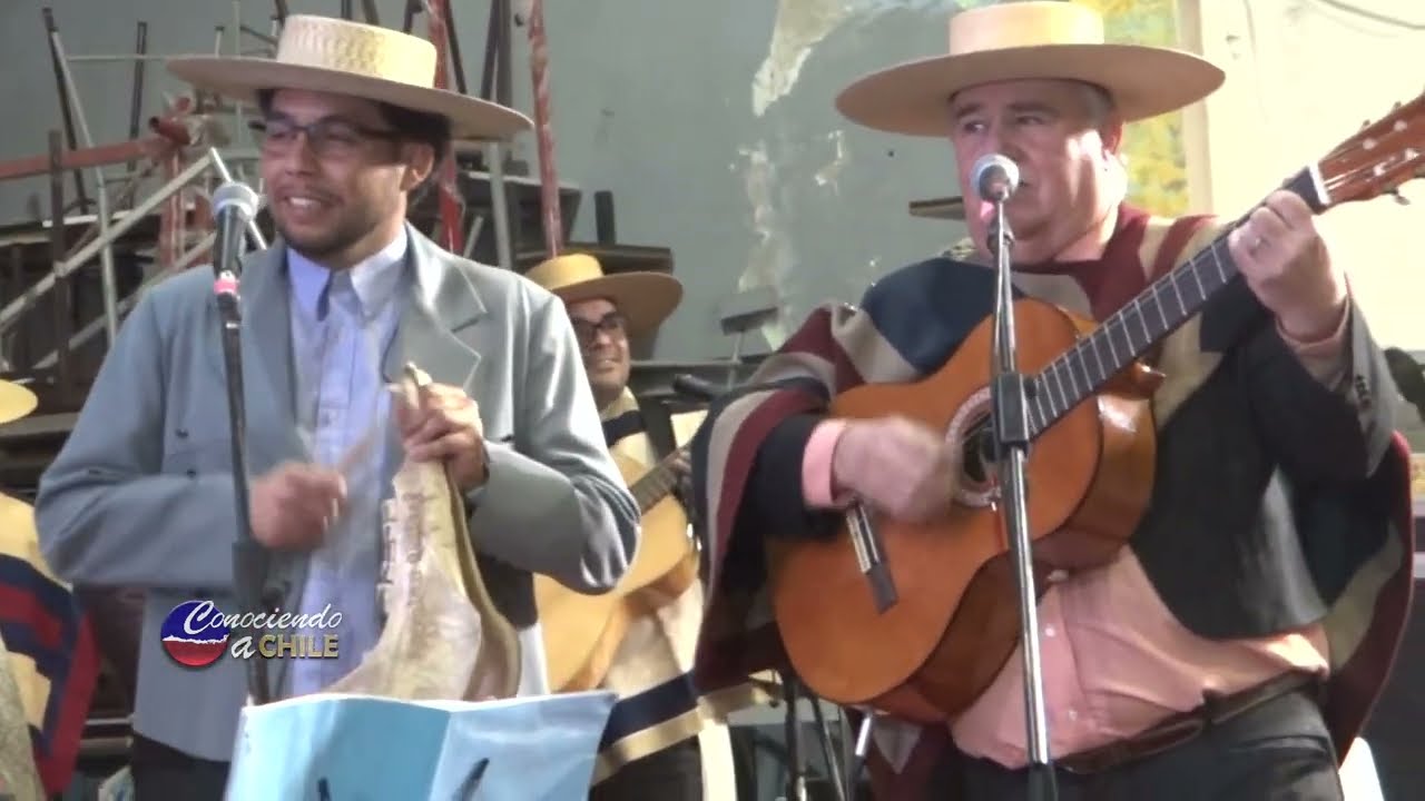 Conjunto Huentru Quitral de Chillán - 442 Cuecas Chillán 2022 - Dos Cuecas Chilenas