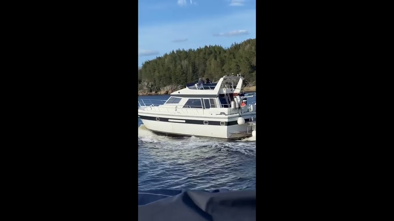 Fairline Caterpillar singlefjorden iddefjorden Halden b&aring;ttur b&aring;tlivet