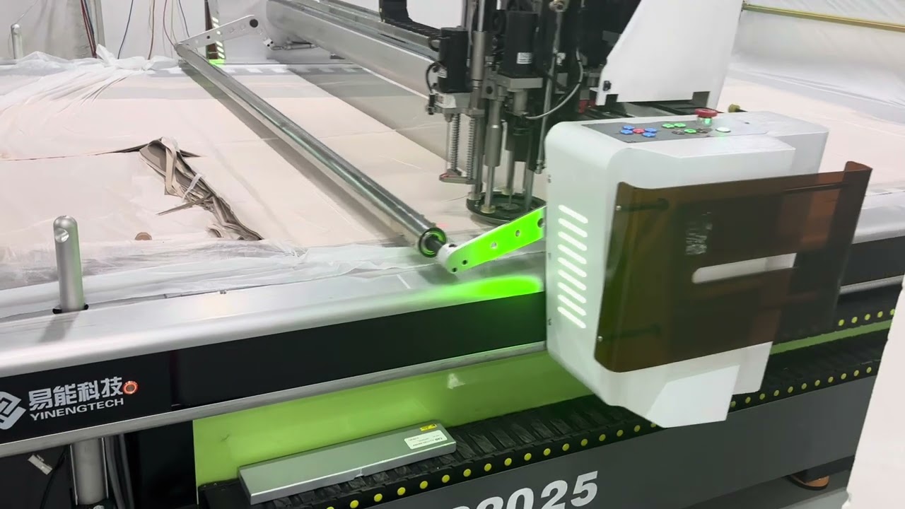 刀智能 边走边裁 KP-ES cutter with knife intelligent and fly cutting 