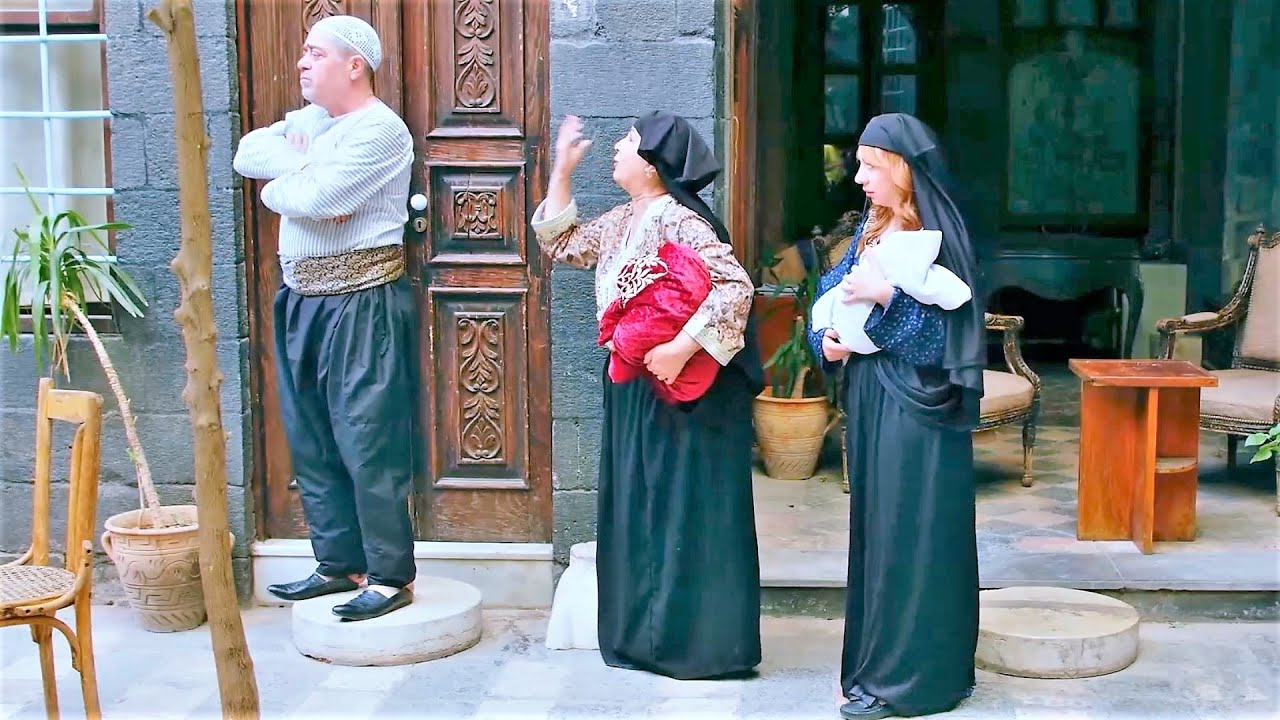 امو جبرتو يرمي مرتو بالشارع - ولما عجزت معهن خلصت على ابنهن الوحيد!!