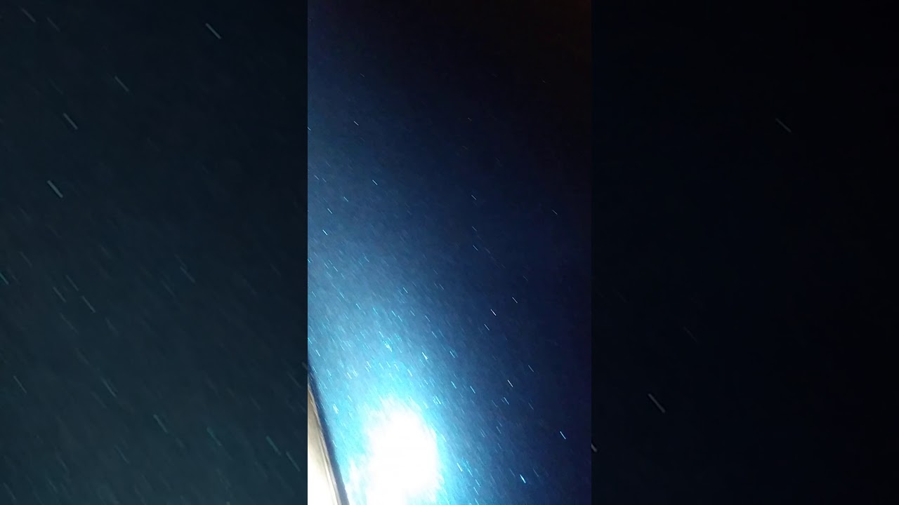 Electric blue metal flake