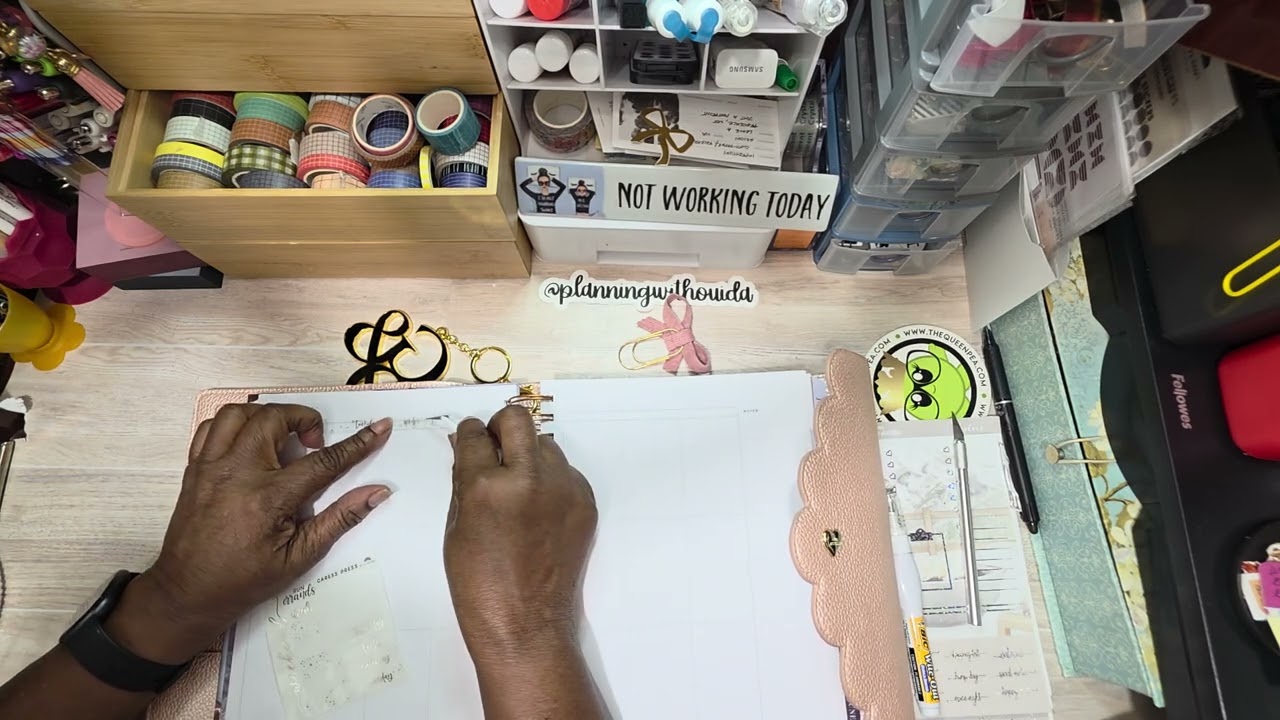 Вертикальный ежедневник PWM CatchAll Monday с дизайном от DEK (из моей коллекции)