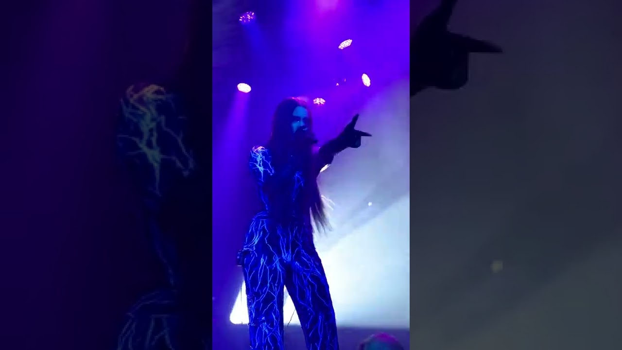 Faouzia, Puppet - Live at Citizens Tour at Melkweg Amsterdam 15/07/2022