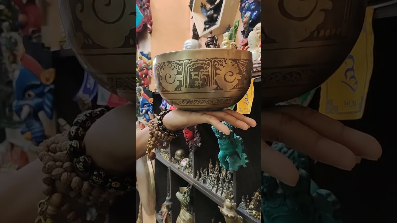 Himalayan Singing Bowls + Water 