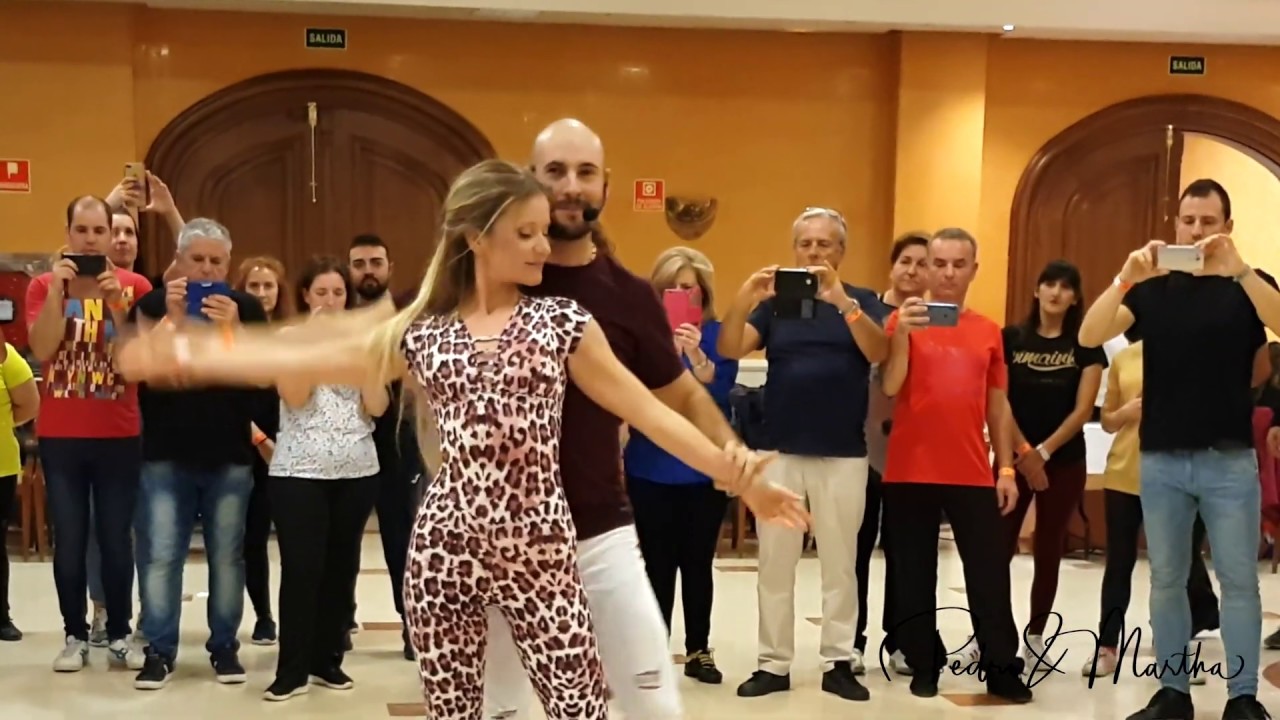 Luis Fonsi - Sola (Bachata Cover) Dj Tony Pecino - Dancers: PEDRO & MARTHA