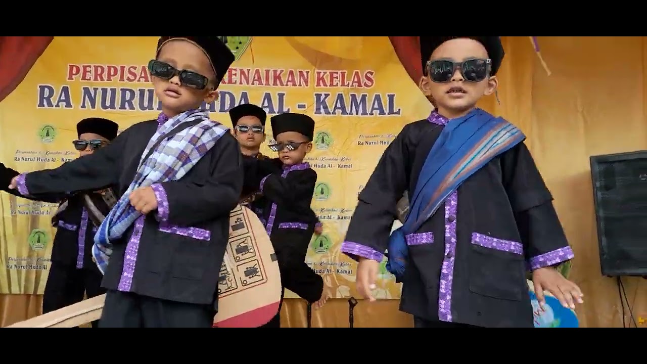 Penampilan Kelompok A Putra