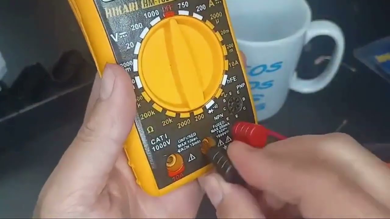 Como usar multímetro digital fácil.Hikari 1002.