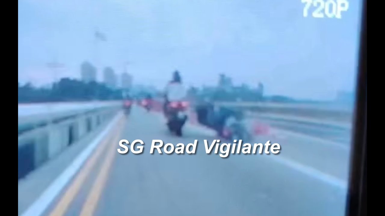 12oct2025 causeway malaysian motorcyclist speeding and overtaking smash into traffic cones