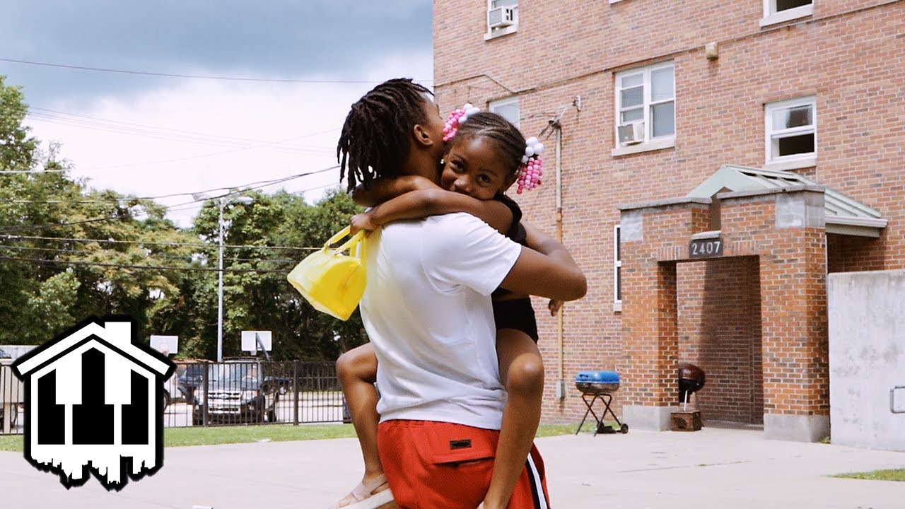 Graffiti Rue - "No Love"