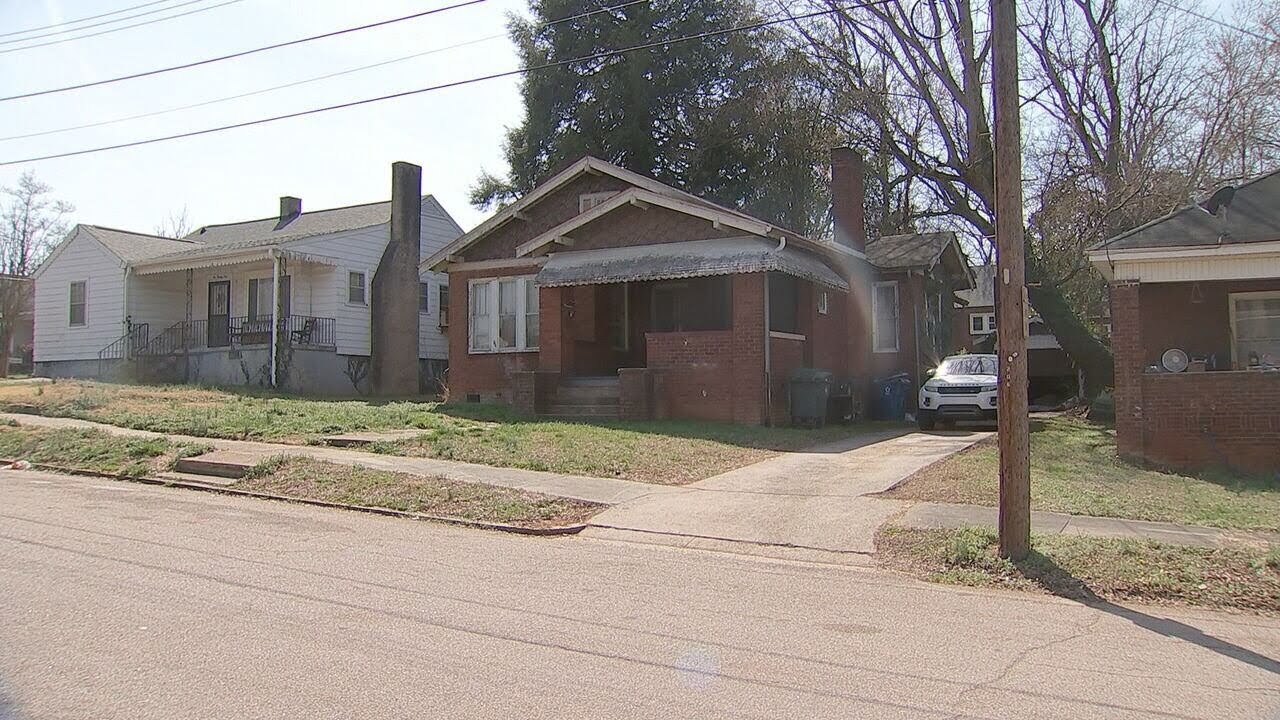 Registered sex offender arrested after hostage situation in Salisbury | WSOC-TV