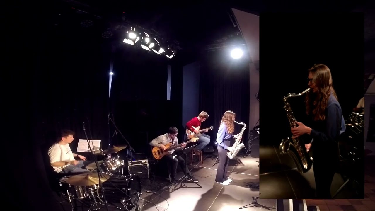 Sunday Waltz played by Estelle Dupont